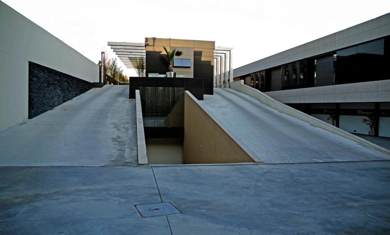 Motel Flamingo Perafita Bagian luar foto